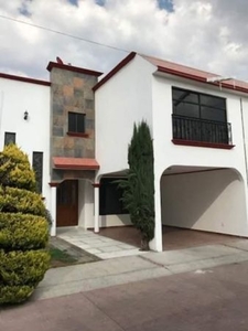 CASA EN VENTA EN PACHUCA PRIVADA REAL DEL SUR EQUIPADA CERCA DEL MUSEO REHILETE