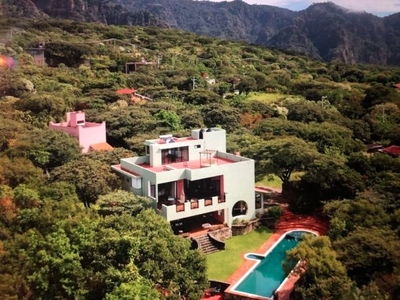 Casa en venta en Tepoztlán Morelos, con increíble vista