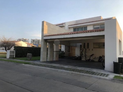 Casa sola en venta en Paraíso Country Club, Emiliano Zapata, Morelos