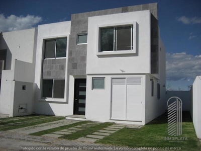 Casas en renta - 200m2 - 3 recámaras - Lomas de Angelópolis - $18,000