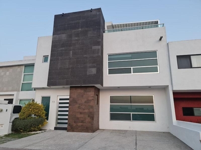 Casas en venta - 152m2 - 3 recámaras - El Marqués - $3,800,000