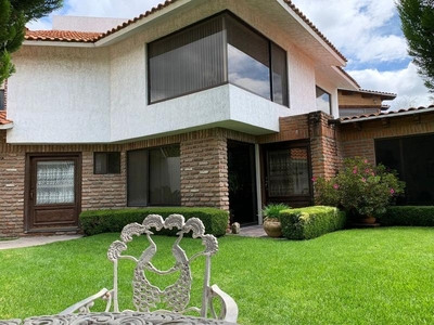 Casas en venta - 339m2 - 3 recámaras - Loma Dorada - $5,900,000