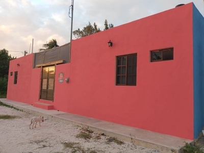 HERMOSA CASA EN VENTA TELCHAC PUERTO