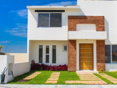 Hermosa casa PREMIUM con opción a recamara en planta baja (terminela a su gusto)