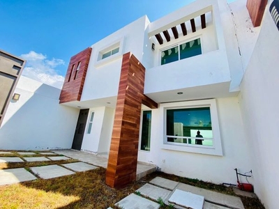 Moderna Casa Nueva Céntrica en Pachuca, Totalmente Equipada y Muy Amplia