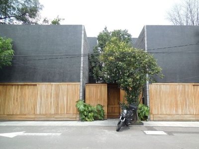 San Jerónimo, Casa en CH, con terrazas jardinadas.