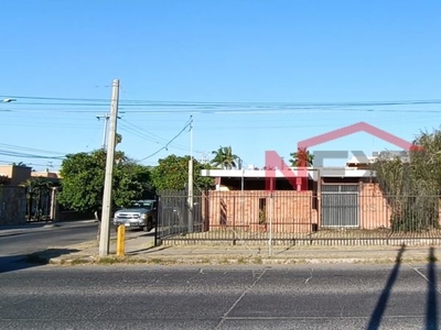 SE VENDE CASA DE UNA PLANTA EN COLONIA CENTENARIO