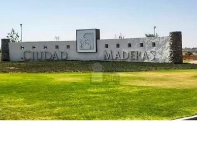 Terreno en venta de uso Mixto en Ciudad Maderas Baja de Precio!