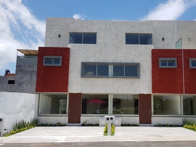 Venta casa en Solear Torremolinos a un costado de deportivo indeco
