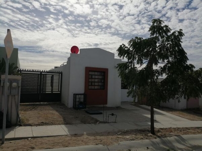 Venta de Casa en Altamira Cabo San Lucas BCS equipada y con excedente de terreno