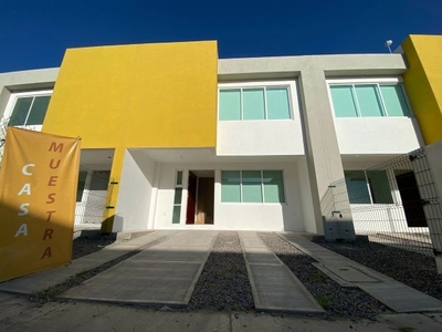 Venta de Casas en San Angel Queretaro, 3 Recamaras, Muros Independientes