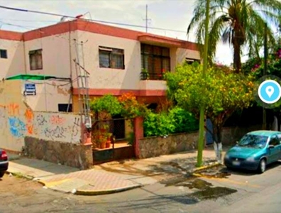 Casa doble en venta en Av Alemania en esquina a una cuadra de Enrique Díaz de León, Col Moderna