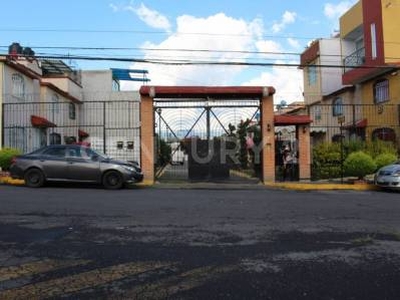 Casa en venta 3 Recamaras, cerrada de puente de Orizaba , Ixtapaluca