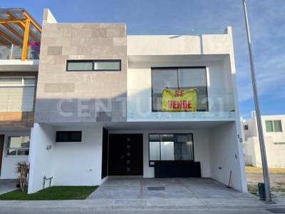 Venta de Casa en Santa Teresa Residencial, San Andrés Cholula, Puebla.