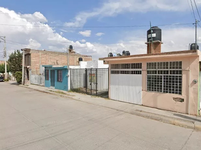 Casa En Remate Bancario En Los Arbolitos, Durango, Dgo. (65% Debajo De Su Valor Comercial, Solo Recursos Propios, Unica Oportunidad) -ijmo2