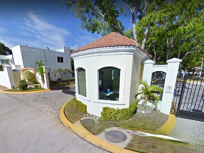 Casa En Venta En Fracc. Privanzas, Ciudad Del Carmen Campeche