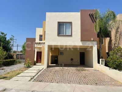 CASA EN VENTA EN VERANDAH RESIDENCIAL, CHIHUAHUA CHIH.