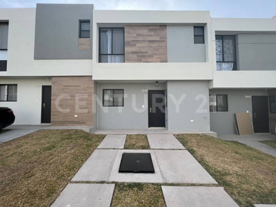 Renta De Casa En Condominio Alhandra, Zakia Residencial, El Marqués, Querétaro