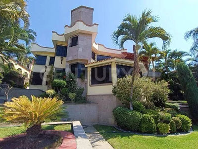 Residencia En Venta En Fracc. Las Garzas, Cuernavaca, Morelos