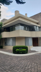 Se Vende Excelente Casa En Paseo De La Herradura Galardon