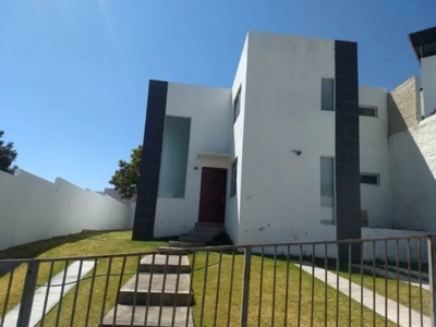 Bonita Casa en Venta en Colinas Bugambilias Zapopan Jalisco