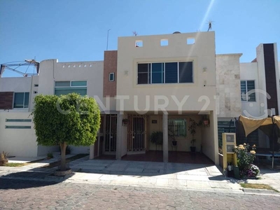 Casa Venta en Fraccionamiento Lomas del Valle, ...