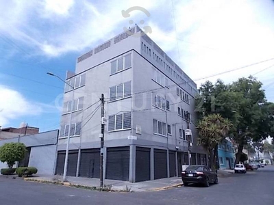 Edificio de Producto en venta en Libertad, Azca...