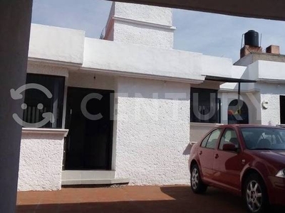 VENTA DE CASA CON LOCALES COMERCIALES