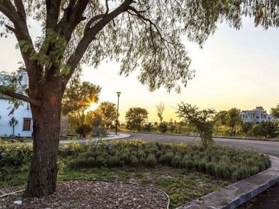 Venta de Terrenos en San Miguel de Allende Desde: 370 m2, y Construye YA !!