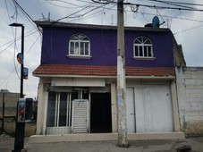 CASA SOLA CON LOCAL EN VENTA A 20 MIN DE TOLUCA Y METEPEC