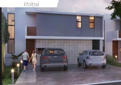 pre-venta de casa en dzitya, 3 habs.4 baños, piscina, cto. tv, terreno amplio