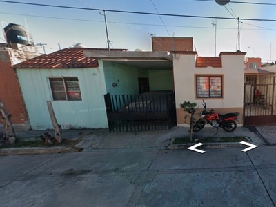 CASA EN VENTA EN COL. LA ESTANCIA, AGUSCALIENTES, AGUASCALIENTES! - JCH