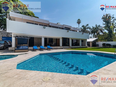 Venta De Residencia En La Col. Palmira, Cuernavaca, Morelosclave 3896