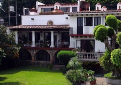 en venta, casa en cuernavaca estilo colonial - 4 recámaras - 3 baños