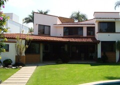 en venta, casa en sumiya cuernavaca - 4 recámaras - 412 m2