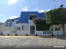 en venta, linda casa en calle cerrada lomas de bellavista - 4 recámaras - 2 baños - 355 m2