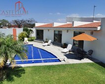 espectacular casa en jiutepec en venta 6,800,000 - 4 habitaciones - 5 baños