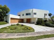 Increíble Residencia en Venta en Las Lomas $72,000,000
