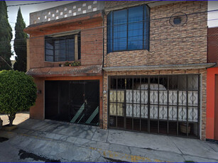 Casa en venta Calle Hacienda Las Violetas, Hacienda Real De Tultepec, Santiago Teyahualco, Estado De México, México