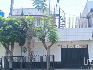 Casa en venta Calle Lógica 147, Las Palmas, Ciudad Nezahualcóyotl, Nezahualcóyotl, México, 57440, Mex