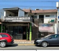 Casa habitación y local comercial en Ruiz Cortines