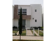 venta casa al norte modelo ares st