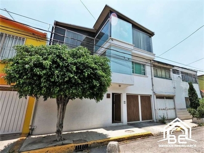 Casa en venta Avenida San Rafael, Habit. San Rafael, Tlalnepantla De Baz, Estado De México, México