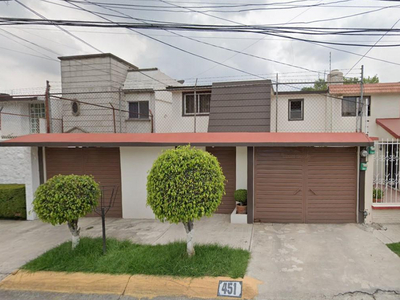 Casa en venta Cayena 541, Valle Dorado, Tlalnepantla De Baz, Estado De México, México