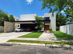 Doomos. Casa en venta en Merida,Yucatán