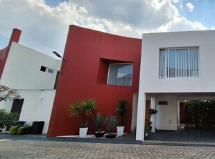 Doomos. Casa en Venta en Residencial Los Cerezos