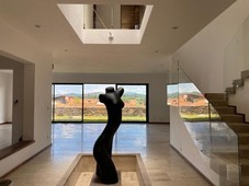 Casa en campo de golf ALTOZANO, excelente vista panorámica, arquitectura moderna