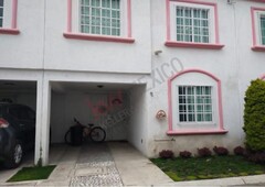 Casa en venta en Villas Santorini, San Mateo Otzacatipan, Toluca.