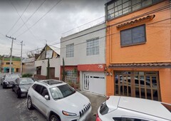 cerca de la villa casa en remate compra cdm