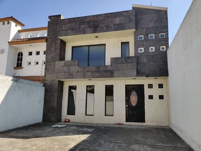 Casa en venta Avenida Santos Degollado 654, Barrio Santa Clara, Toluca, México, 50060, Mex